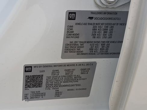 Used 2024 Chevrolet Silverado 1500 Custom Trail Boss w/ LPO, Dark Essentials Package image 41