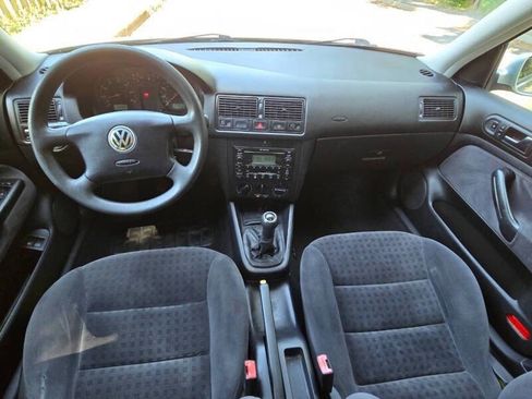 Used 2002 Volkswagen Golf GLS image 13