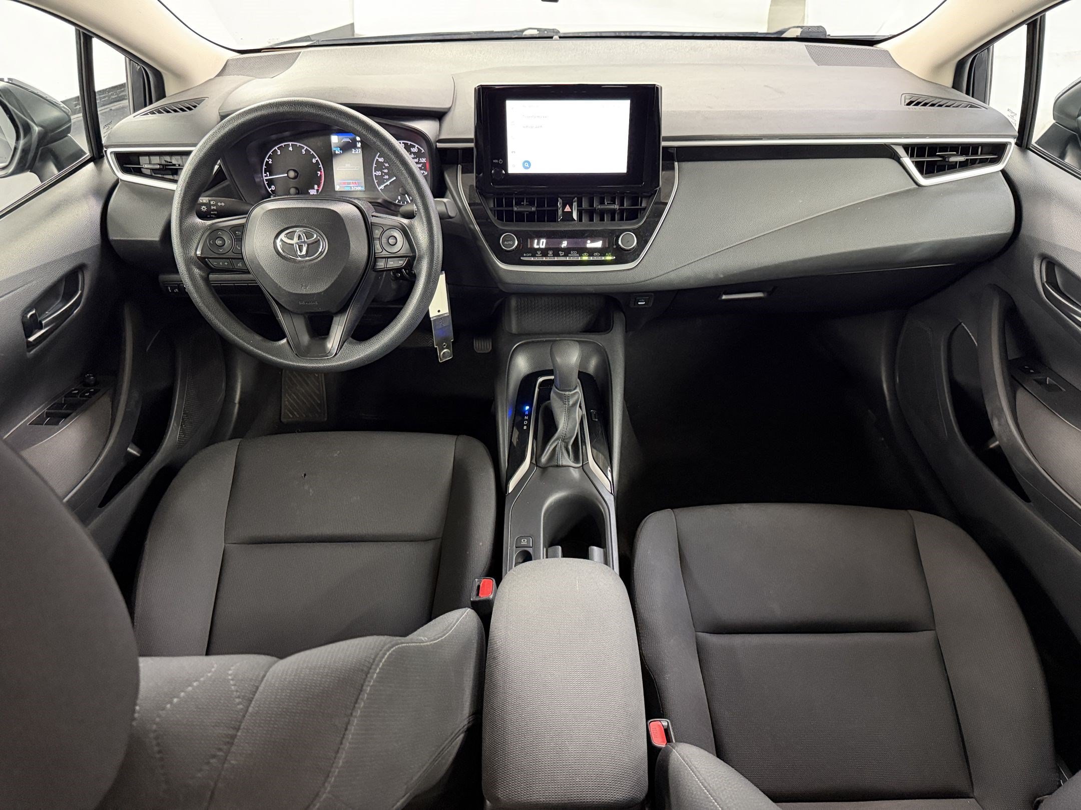 Used 2024 Toyota Corolla LE FWD image 14