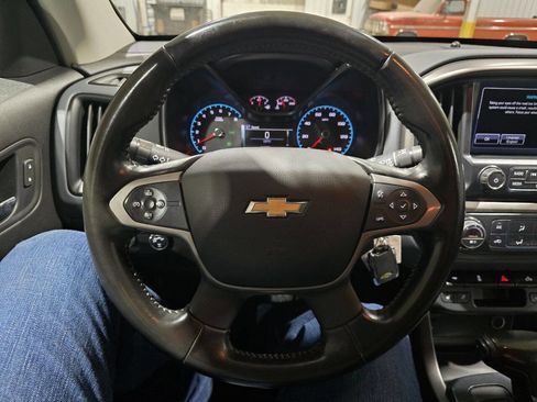 Used 2018 Chevrolet Colorado Z71 image 36