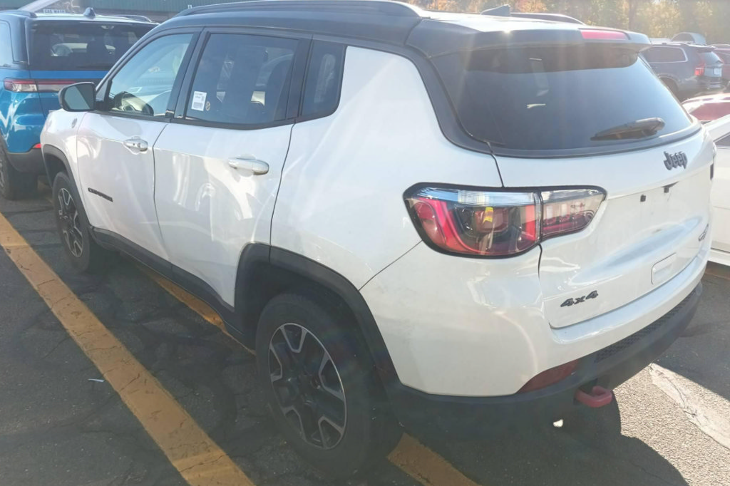 Used 2019 Jeep Compass Trailhawk AWD/4WD image 4