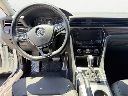 Used 2020 Volkswagen Passat 2.0T SEL FWD image 10