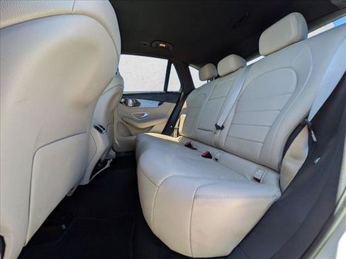 Used 2017 Mercedes-Benz GLC 300 4MATIC image 18