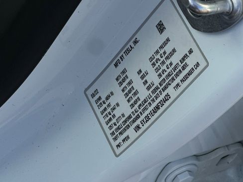 Used 2022 Tesla Model 3 image 36