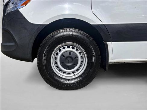 Used 2023 Mercedes-Benz Sprinter 2500 image 24