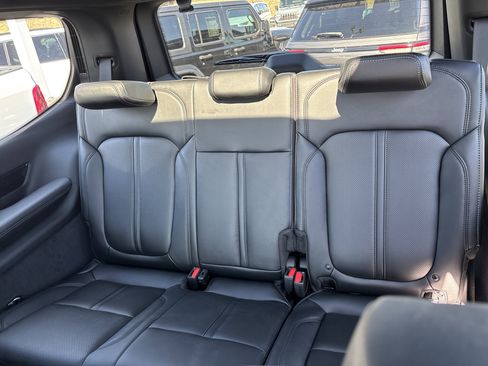 New 2026 Jeep Grand Wagoneer Summit AWD/4WD image 27