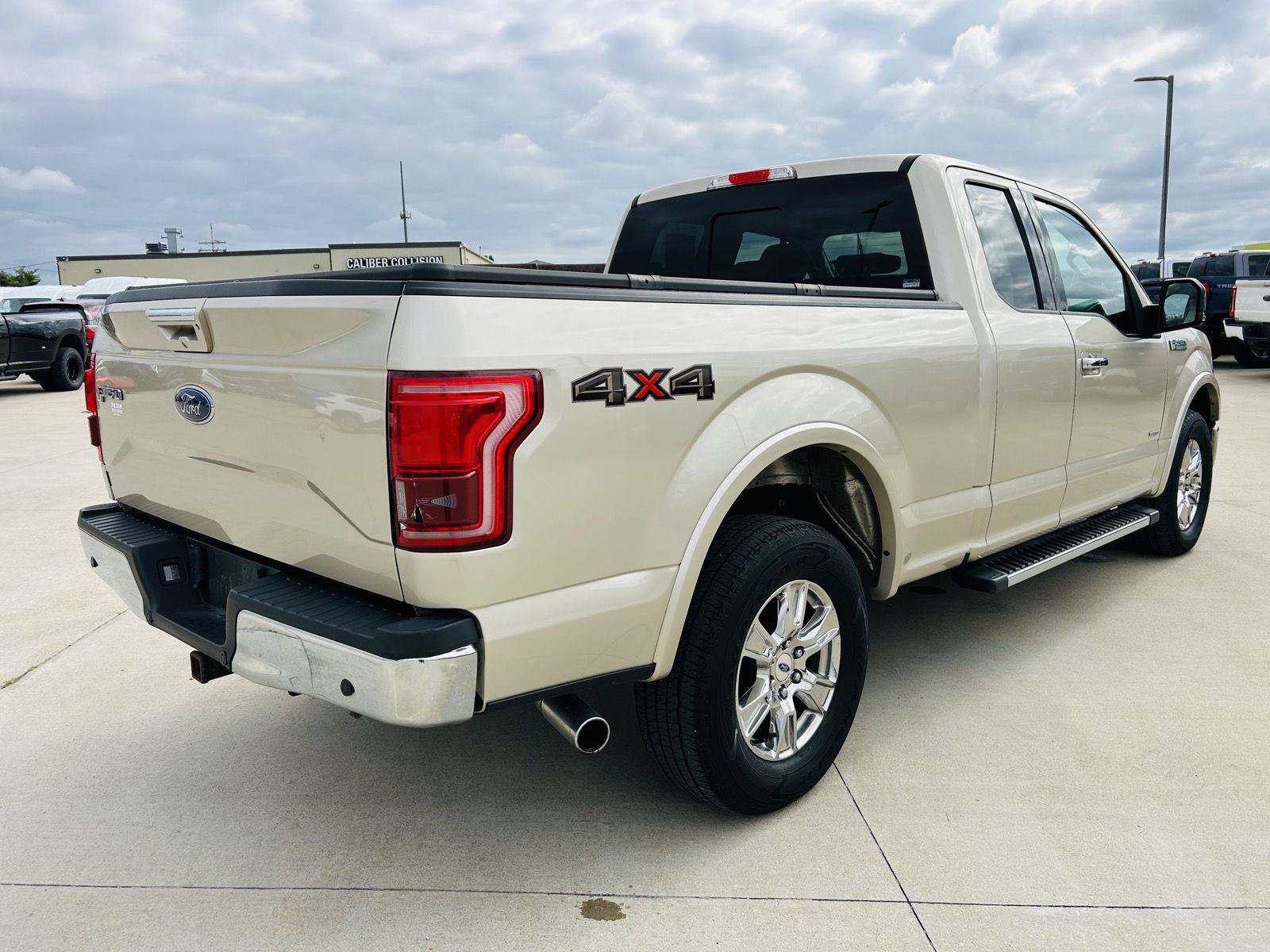 Used 2017 Ford F150 Lariat w/ Equipment Group 502A Luxury AWD/4WD image 39