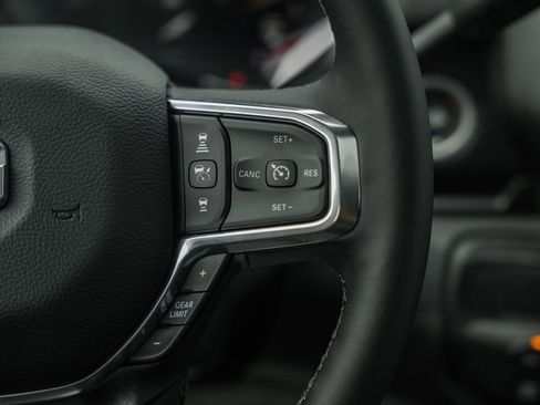 New 2026 RAM 2500 Laramie AWD/4WD image 34