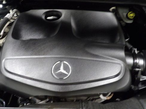 Used 2019 Mercedes-Benz GLA 250 4MATIC image 20