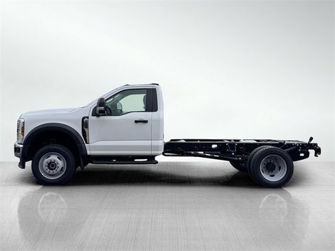 New 2025 Ford F550 4x4 Regular Cab Super Duty w/ XL Chrome Package image 3
