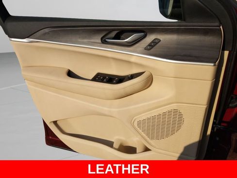 New 2025 Jeep Grand Cherokee L Limited RWD image 12