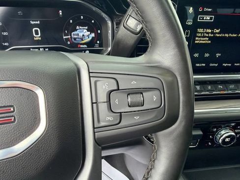 Used 2025 GMC Sierra 2500 SLT AWD/4WD image 33