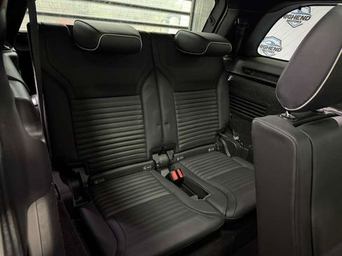 Used 2020 Land Rover Discovery HSE AWD/4WD image 15