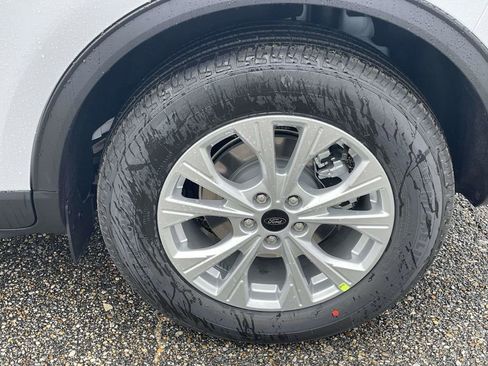 New 2026 Ford Escape Active image 9