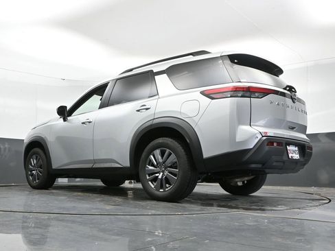 Used 2025 Nissan Pathfinder SV FWD image 47