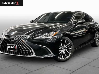 Used 2024 Lexus ES 300h w/ Premium Package