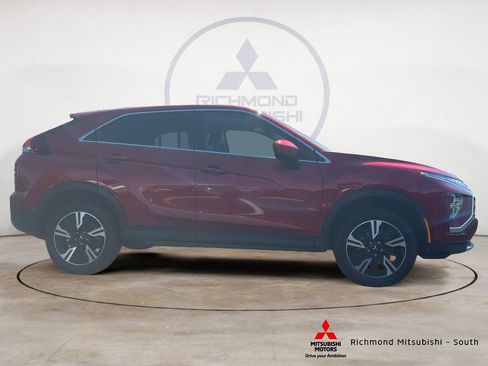 Used 2024 Mitsubishi Eclipse Cross SE AWD/4WD image 2
