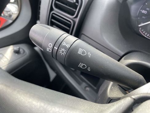 Used 2023 RAM ProMaster 2500 w/ Convenience Group image 32