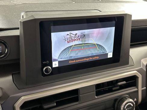 Used 2025 Toyota Tacoma SR5 image 18