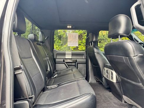 Used 2015 Ford F150 Lariat image 11