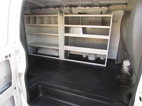 Used 2012 Chevrolet Express 1500 image 17