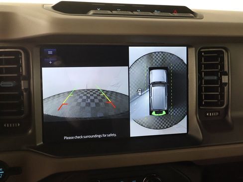 Used 2024 Ford Bronco Wildtrak image 40