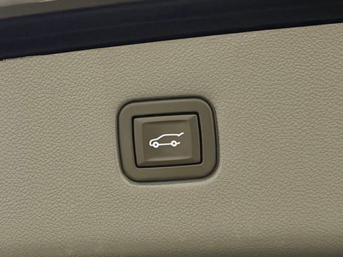 Certified 2020 Chevrolet Blazer LT image 18
