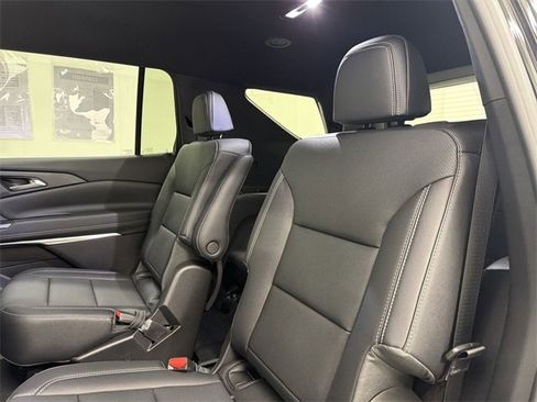 Certified 2026 Chevrolet Traverse LT image 18