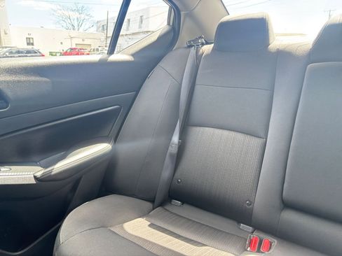 Used 2025 Nissan Altima 2.5 SV FWD image 38