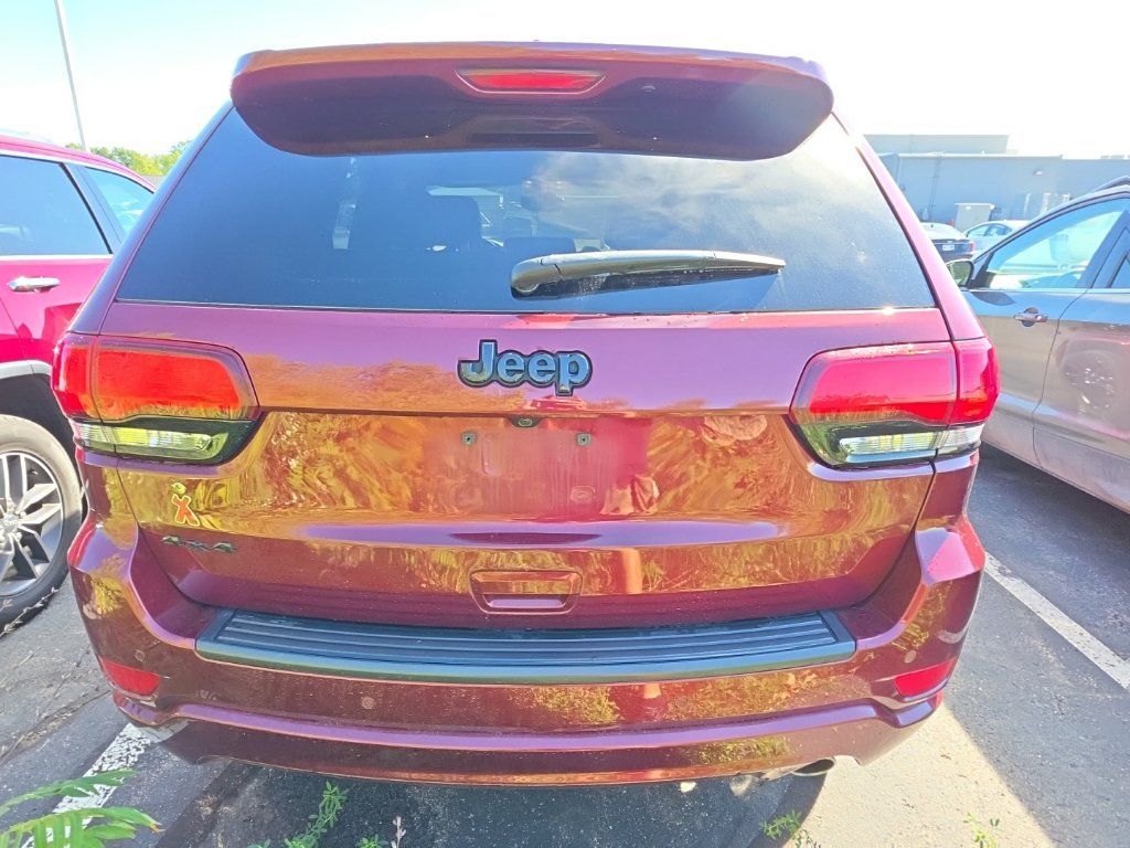 Used 2022 Jeep Grand Cherokee Laredo X AWD/4WD image 7