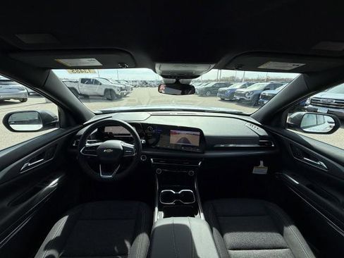 New 2026 Chevrolet Traverse LT image 25