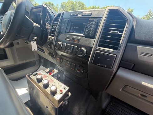 Used 2019 Ford F550 4x4 SuperCab Super Duty image 37