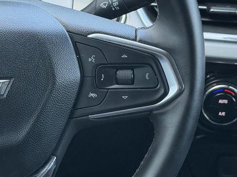 Used 2024 Chevrolet Trax LT w/ LT Convenience Package image 14