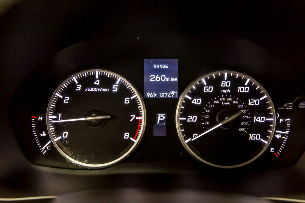 Used 2017 Acura ILX w/ AcuraWatch Plus Package FWD image 16