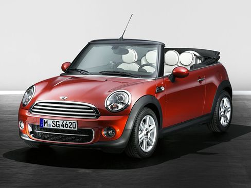 Used 2015 MINI Cooper Convertible image 1