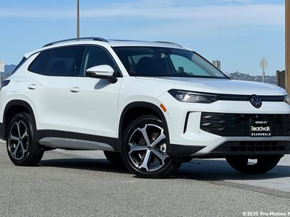 New 2025 Volkswagen Tiguan SE