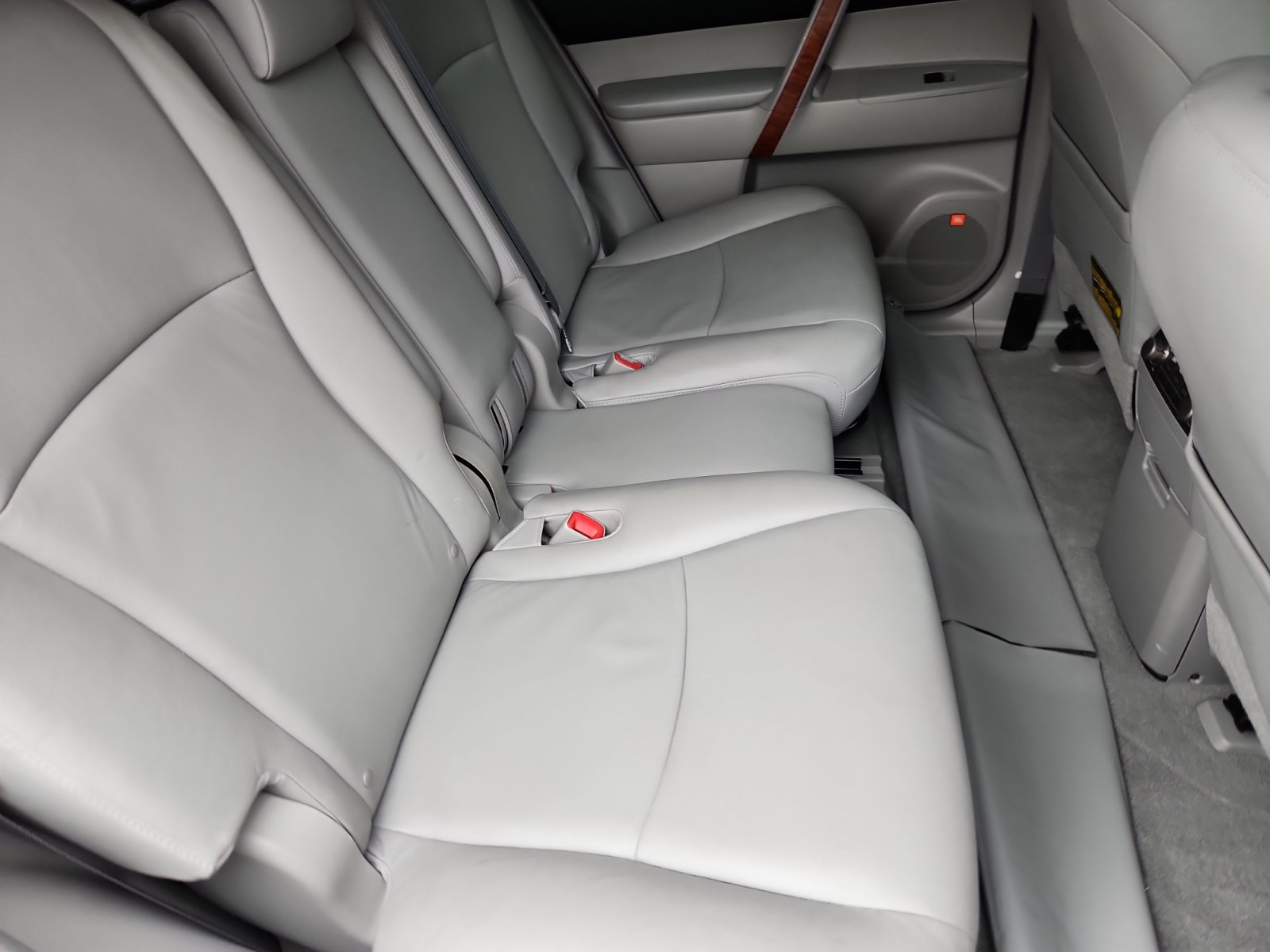 Used 2009 Toyota Highlander Limited w/ Extra Value Pkg 8 AWD/4WD image 30