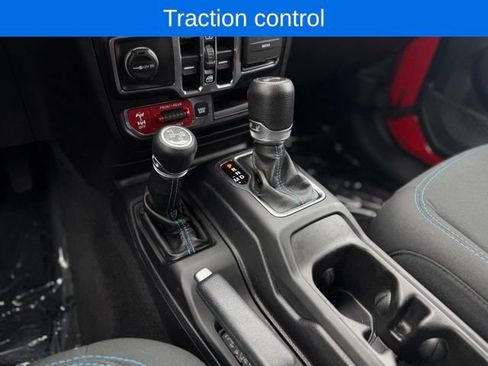 Used 2021 Jeep Wrangler Unlimited Rubicon 4xe w/ Cold Weather Group AWD/4WD image 31