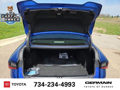 Used 2023 Lexus IS 500 RWD image 21