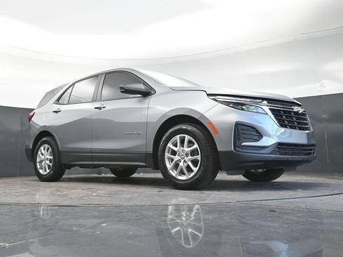 Used 2024 Chevrolet Equinox LS w/ Driver Confidence II Package FWD image 29