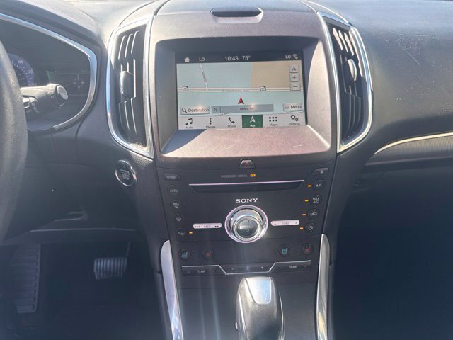Used 2018 Ford Edge Titanium w/ Equipment Group 301A AWD/4WD image 17