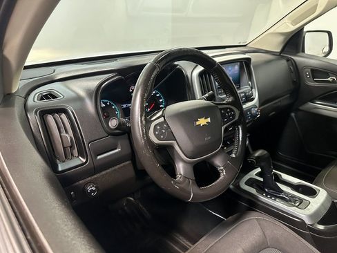 Used 2021 Chevrolet Colorado LT w/ Fleet Safety Package image 3