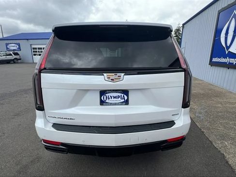 Used 2021 Cadillac Escalade Sport w/ Driver Assist Tech Package AWD/4WD image 12