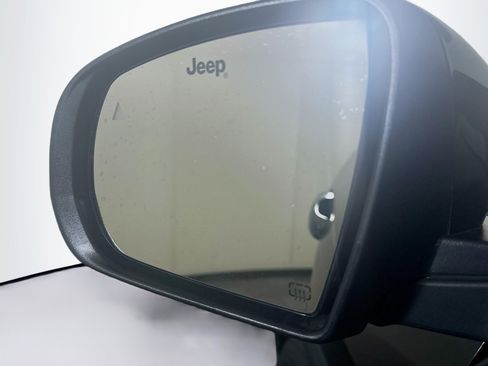Used 2022 Jeep Compass Altitude image 16