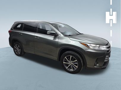 Used 2017 Toyota Highlander XLE