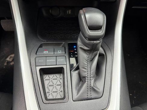 Used 2024 Toyota RAV4 XLE image 16