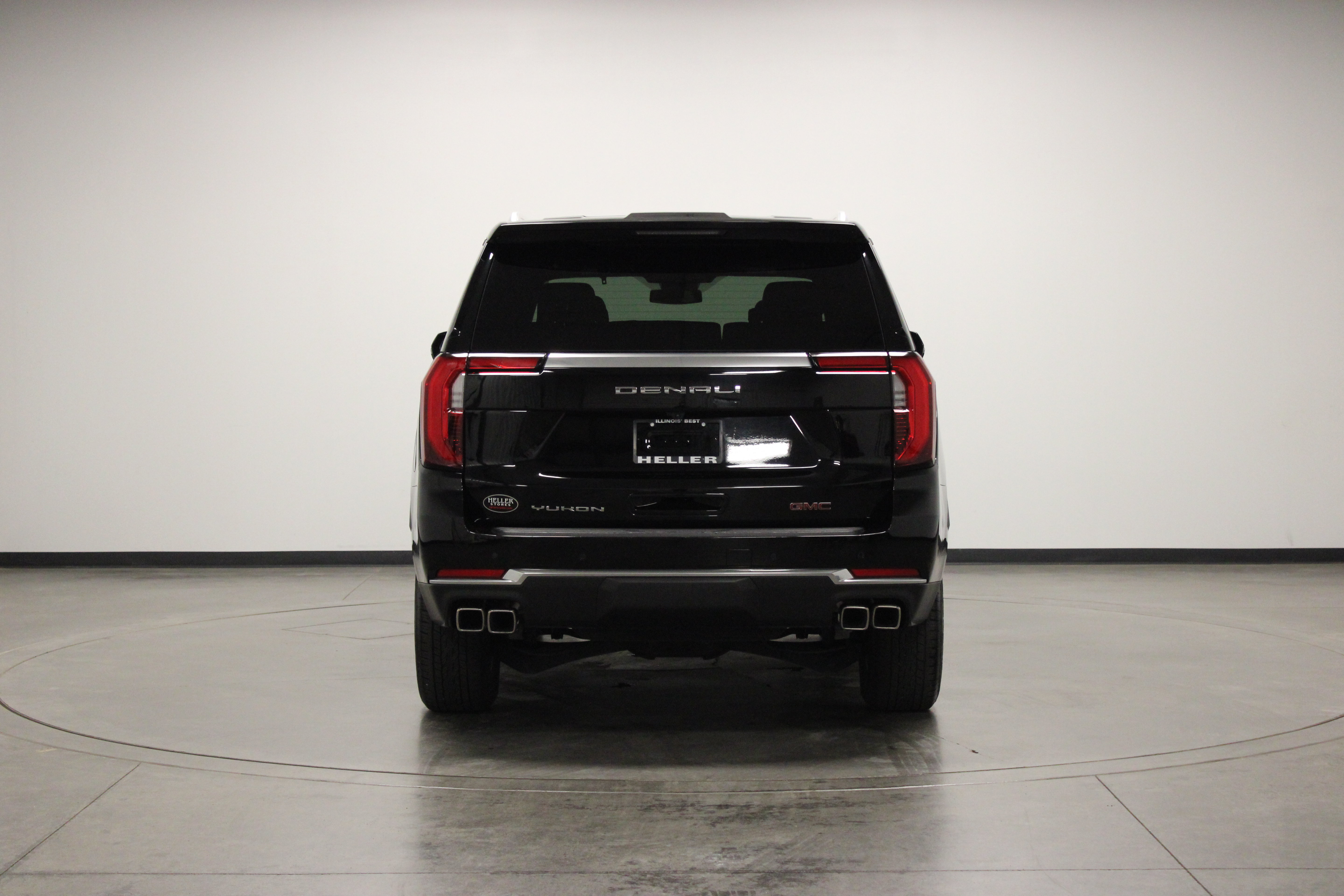 Used 2025 GMC Yukon Denali AWD/4WD image 7