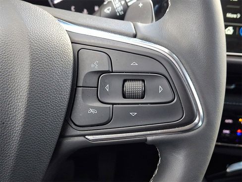 Used 2023 Buick Envision Avenir image 24