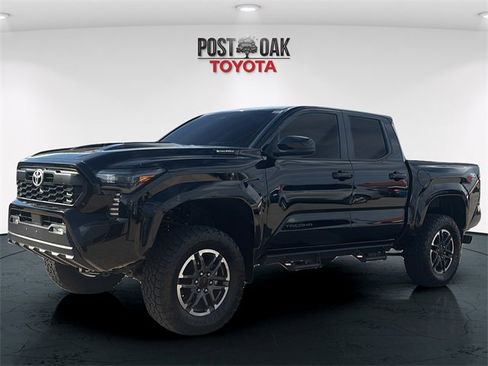 Used 2024 Toyota Tacoma TRD Sport image 3