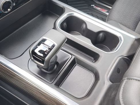 Used 2025 Chevrolet Silverado 1500 LT Trail Boss w/ Convenience Package II AWD/4WD image 18